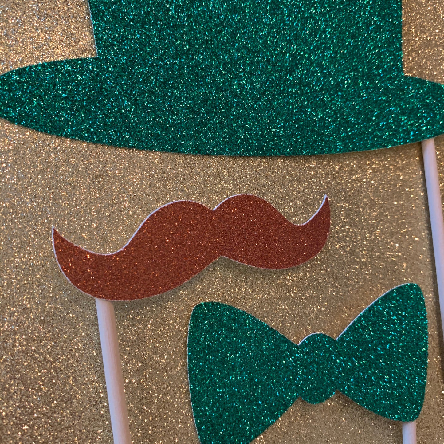 St Patricks day photo props, st Patricks day decorations, lucky one, two lucky, st Patricks day birthday, st Patricks day party