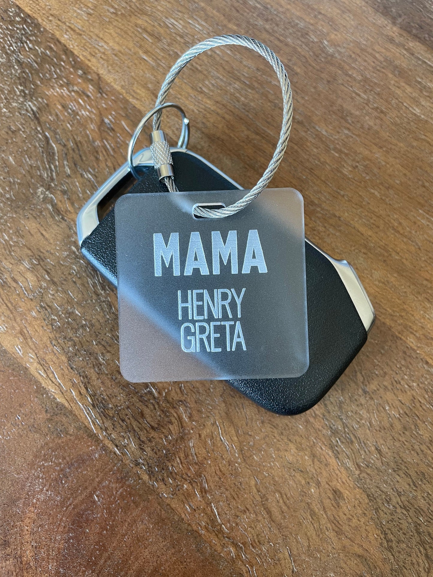 Mama Keychain with Children’s Names, Clear Acrylic Keychain, Mother’s Day Gift Idea, Gifts Under 20, Mama Keychain, personalized mom gift